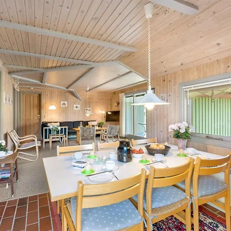 Folmer - 700m From The Sea By Interhome Nyaraló